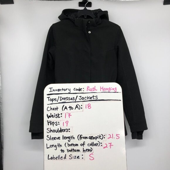 The North Face  Black APEX Primaloft Belted Jacket size S - Picture 15 of 16